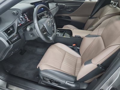 2025 Lexus ES 缩略图 12