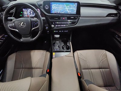 2025 Lexus ES 照片 10