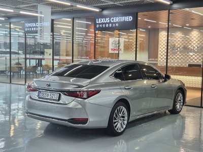 2025 Lexus ES 照片 5