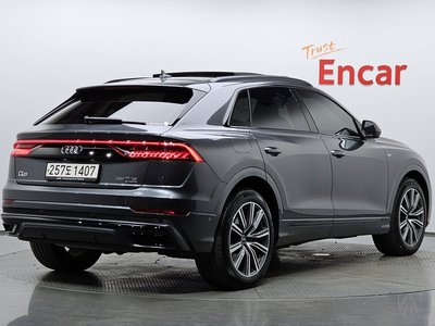 2021 AUDI Q8 照片 5