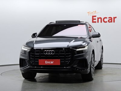 2021 AUDI Q8 照片 2