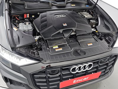 2021 AUDI Q8 照片 8