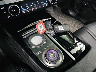 GENESIS G80 (RG3) - 9
