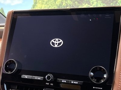 TOYOTA VELLFIRE - 6