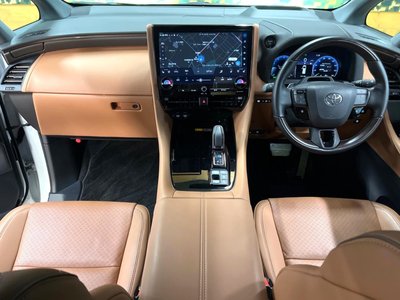 TOYOTA VELLFIRE - 2
