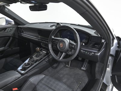 PORSCHE 911 - 10