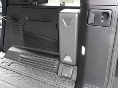 2025 LAND Rover DEFENDER — миниатюра 48