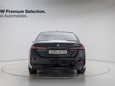 صورة 3 لـ 2025 BMW 5 SERIES