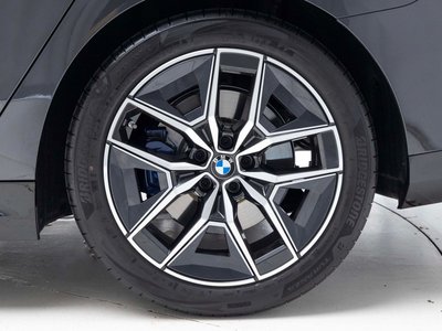 صورة 6 لـ 2025 BMW 5 SERIES