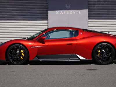 MASERATI MC20 - 4