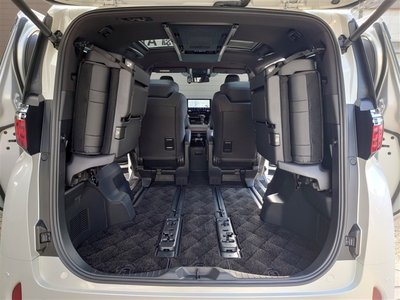 2023 Toyota ALPHARD thumbnail 28