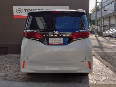 2023 Toyota ALPHARD photo 6