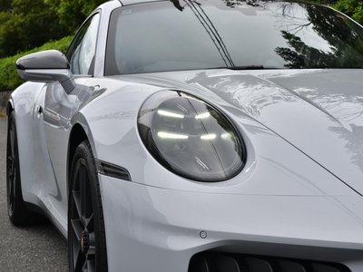 PORSCHE 911 - 6