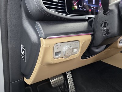 2025 Mercedes-BENZ GLS thumbnail 29