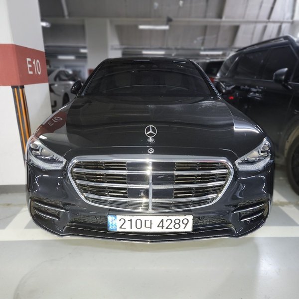 MERCEDES-BENZ S-CLASS - View 1
