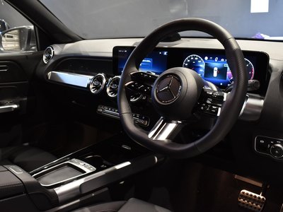 MERCEDES-BENZ GLB - 2