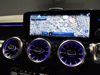 MERCEDES-BENZ GLB - 9