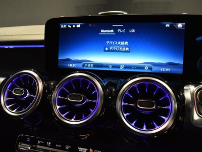 MERCEDES-BENZ GLB - 10