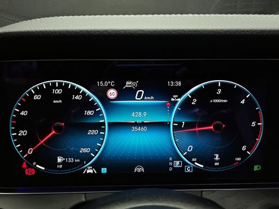 MERCEDES-BENZ E-CLASS - 8