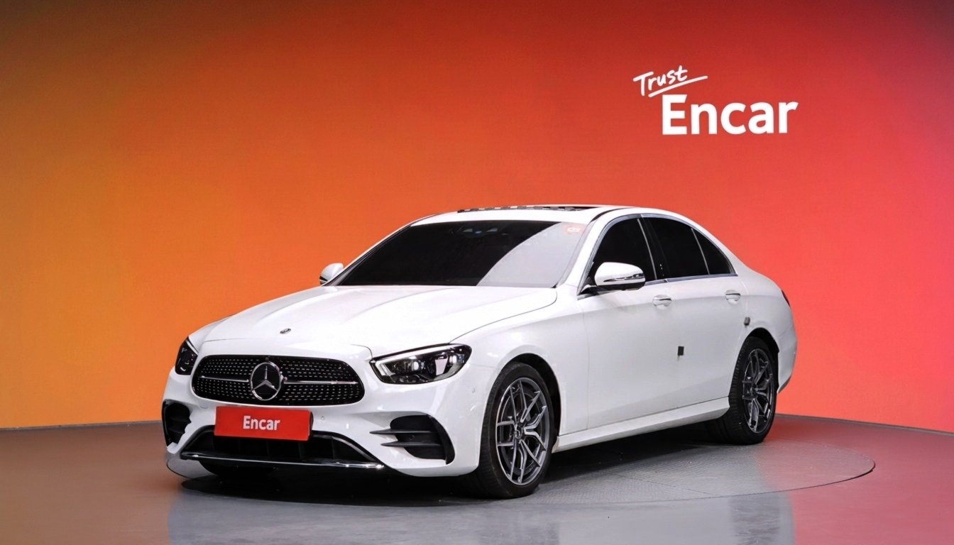 MERCEDES-BENZ E-CLASS - View 1