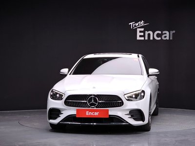 MERCEDES-BENZ E-CLASS - 2