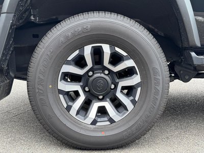صورة مصغرة 71 لـ 2025 Toyota LAND CRUISER 70