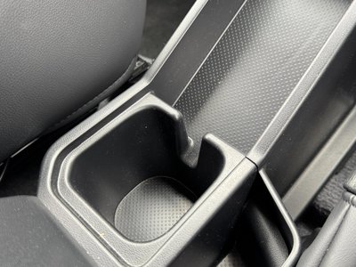 صورة مصغرة 58 لـ 2025 Toyota LAND CRUISER 70