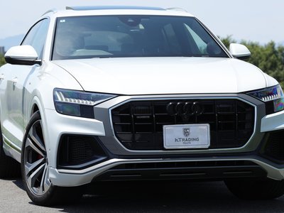 2020 AUDI Q8 — фото 1