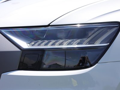 2020 AUDI Q8 thumbnail 33