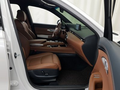 2022 Genesis GV70 — миниатюра 11