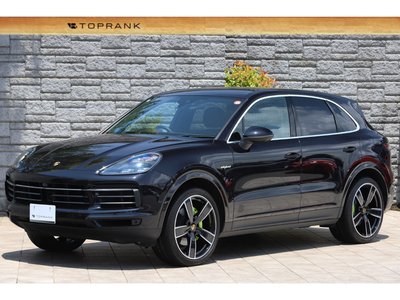 PORSCHE CAYENNE - 1