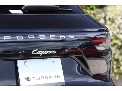 2020 Porsche CAYENNE — миниатюра 31