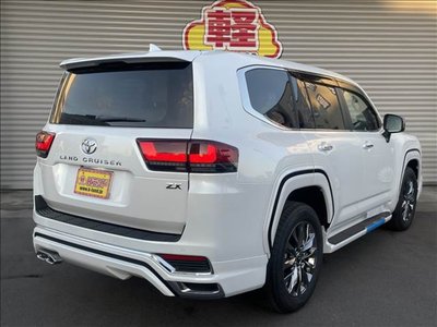 TOYOTA LAND CRUISER 300 - 6