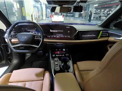 صورة 10 لـ 2025 AUDI A5