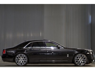 ROLLS-ROYCE GHOST - 10