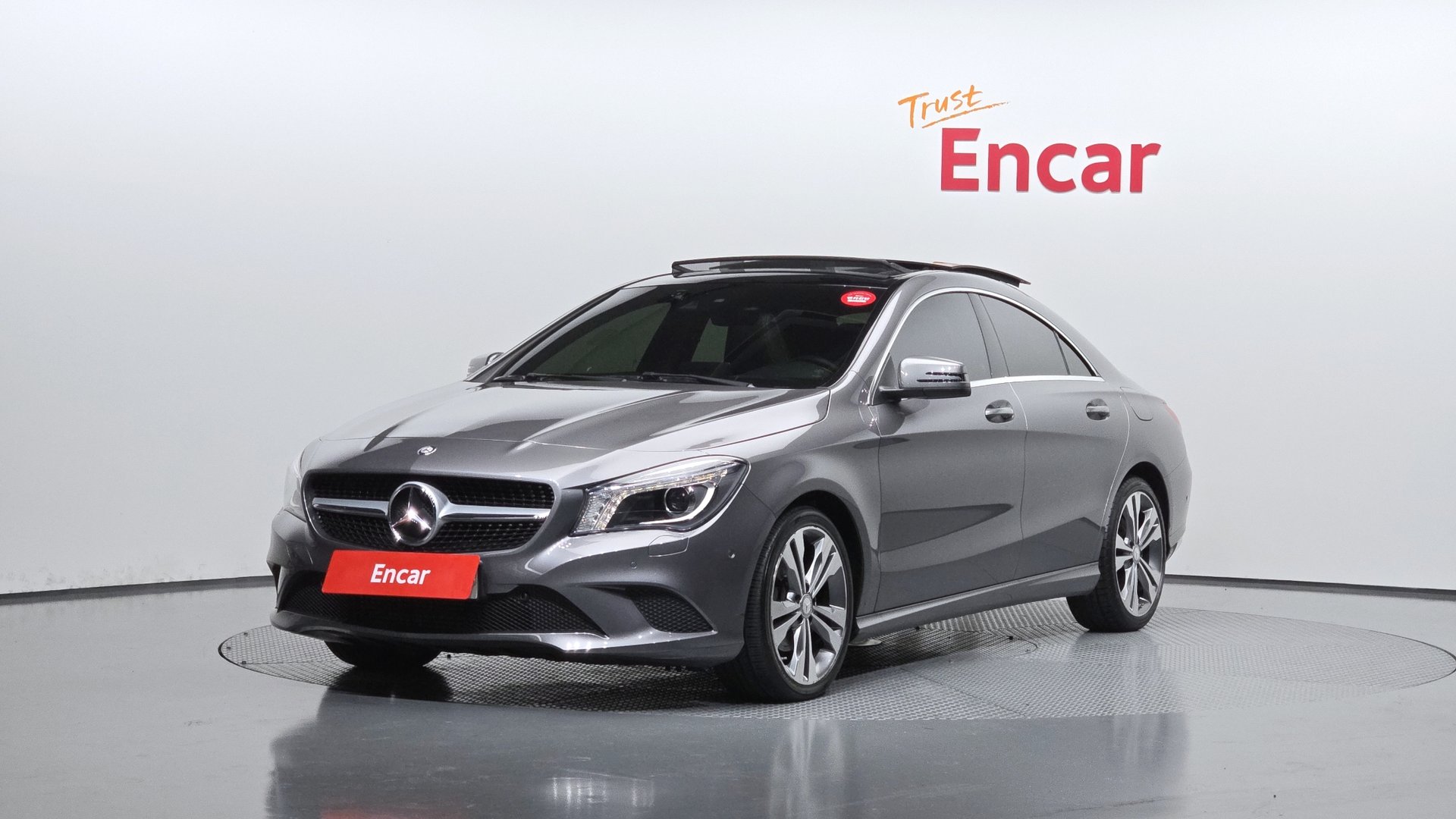 MERCEDES-BENZ CLA - View 1