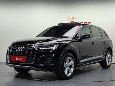 AUDI Q7 - 1