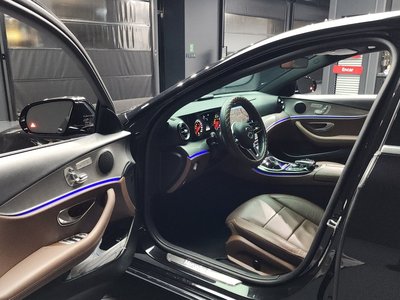 MERCEDES-BENZ E-CLASS - 10