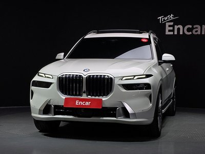 2024 BMW X7 — фото 2