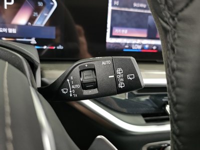 2024 BMW X7 — миниатюра 29