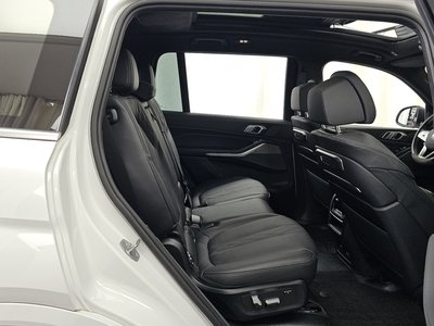 2024 BMW X7 — миниатюра 18