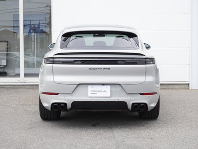 صورة 7 لـ 2024 Porsche CAYENNE