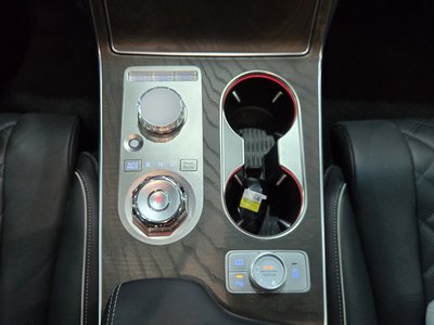 GENESIS GV80 - 10