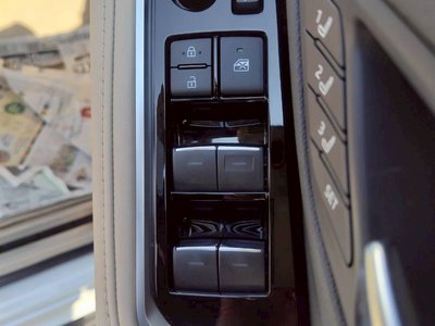 2023 Toyota LAND CRUISER 300 缩略图 70