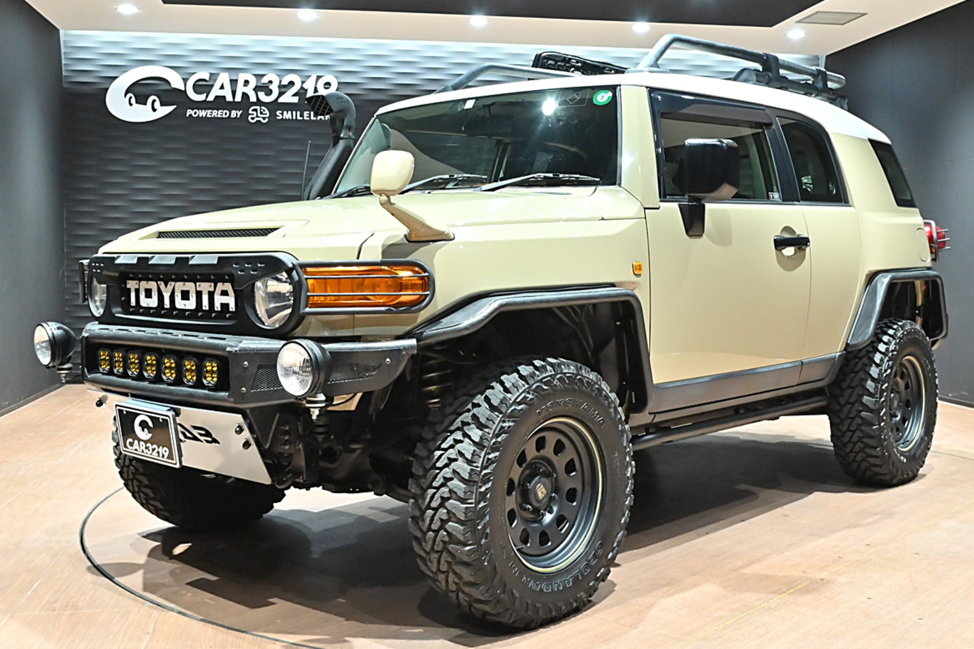 TOYOTA FJ CRUISER - View 1