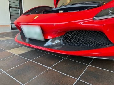 FERRARI F8 - 10