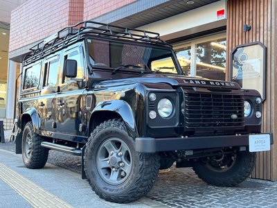 LAND ROVER DEFENDER