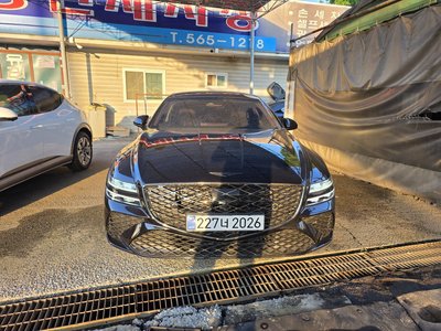 GENESIS G80 (RG3) - 1