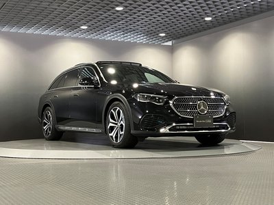 MERCEDES-BENZ E-CLASS - 9