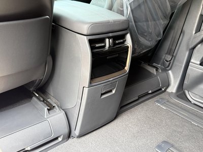2026 Toyota ALPHARD — миниатюра 52